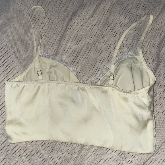 Princess Polly silk top - Picture 3 of 4